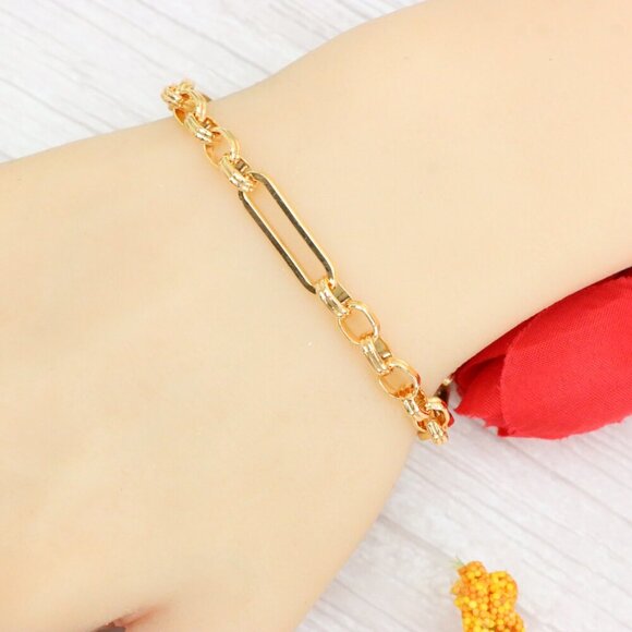 "Trendy Handmade Bracelet – A Thoughtful Gift for Girls & Women | UNVRC1512 - Picture 8 of 10